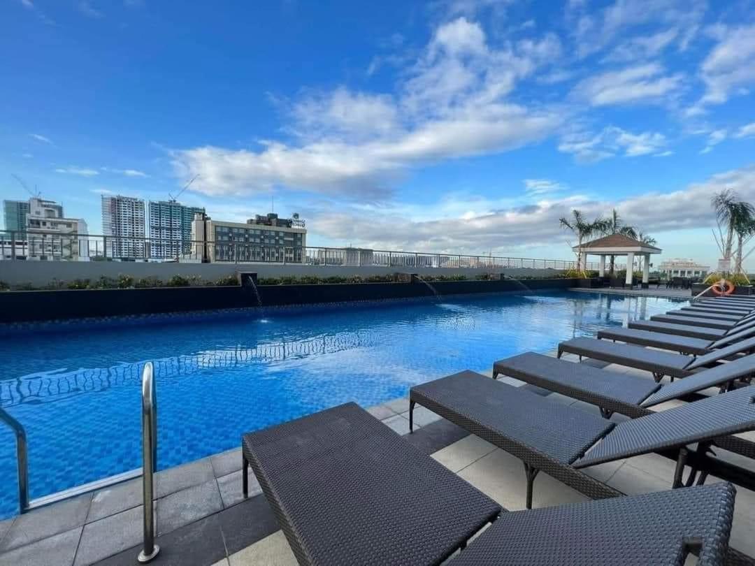 Coast Stay By J 40Th Floor Penthouse マニラ市 エクステリア 写真