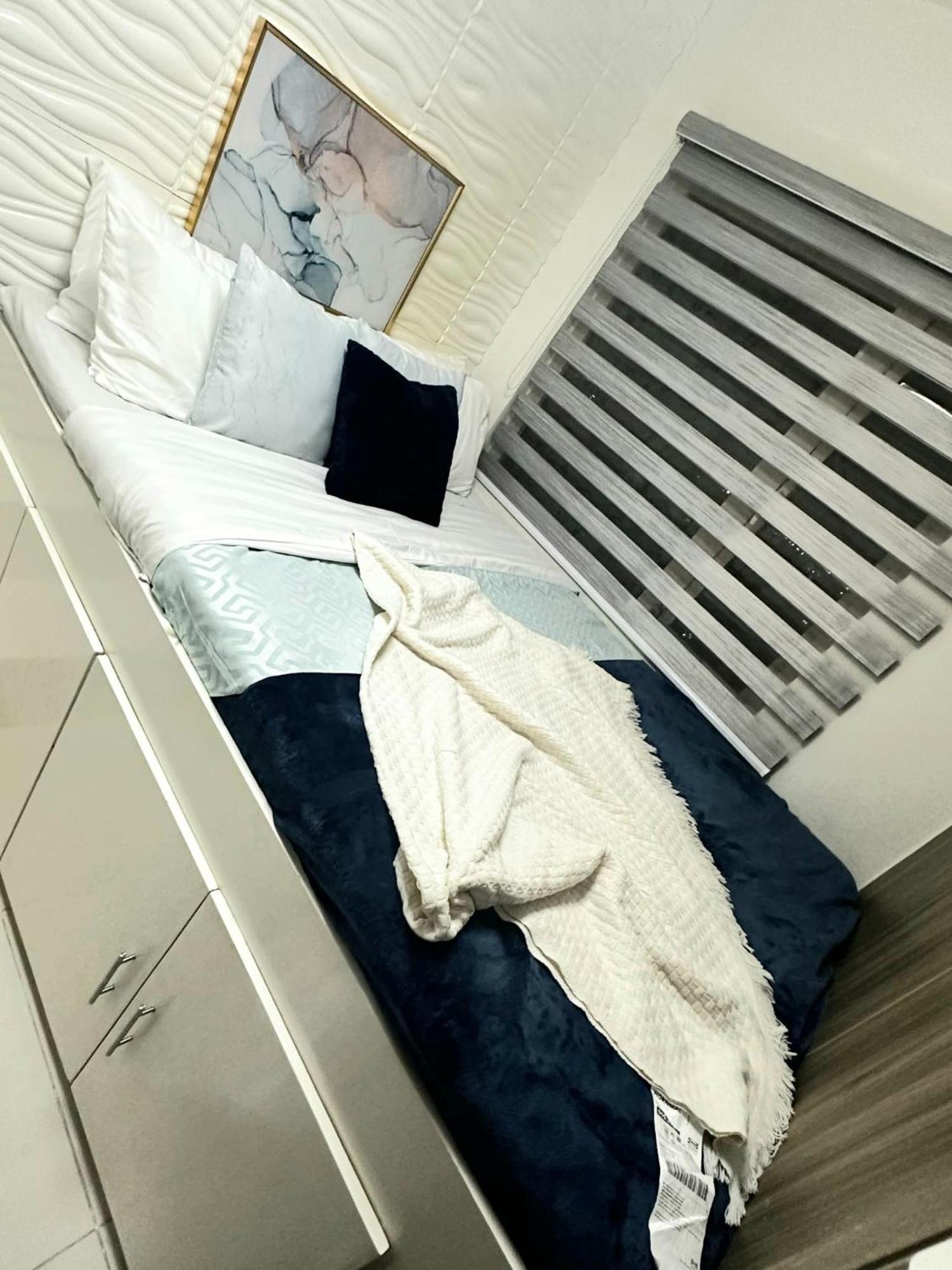 Coast Stay By J 40Th Floor Penthouse マニラ市 エクステリア 写真